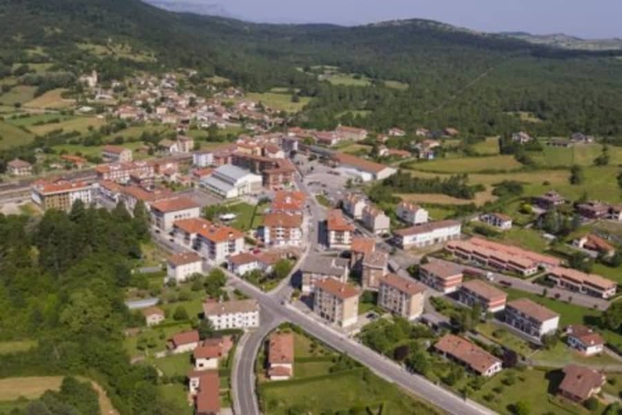 Instalación de placas solares en Urcabustaiz